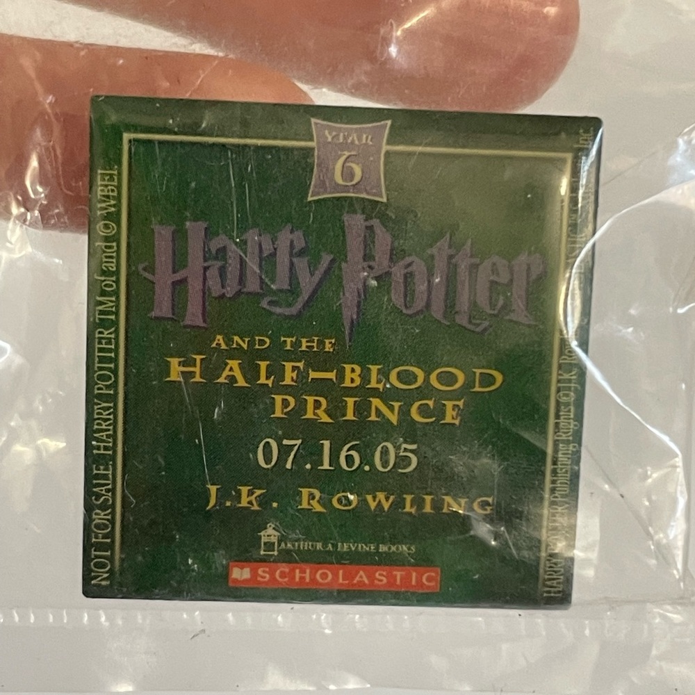 Harry Potter Deathly Hallows Scholastic Pin Unused